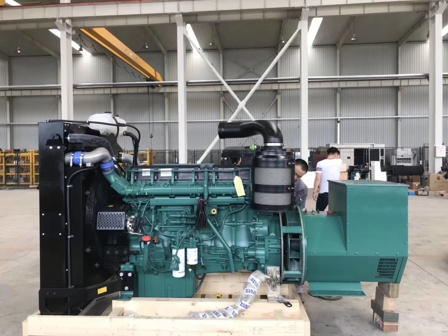 沃爾沃系列柴油發(fā)電機(jī)組發(fā)往西藏用于隧道建設(shè)