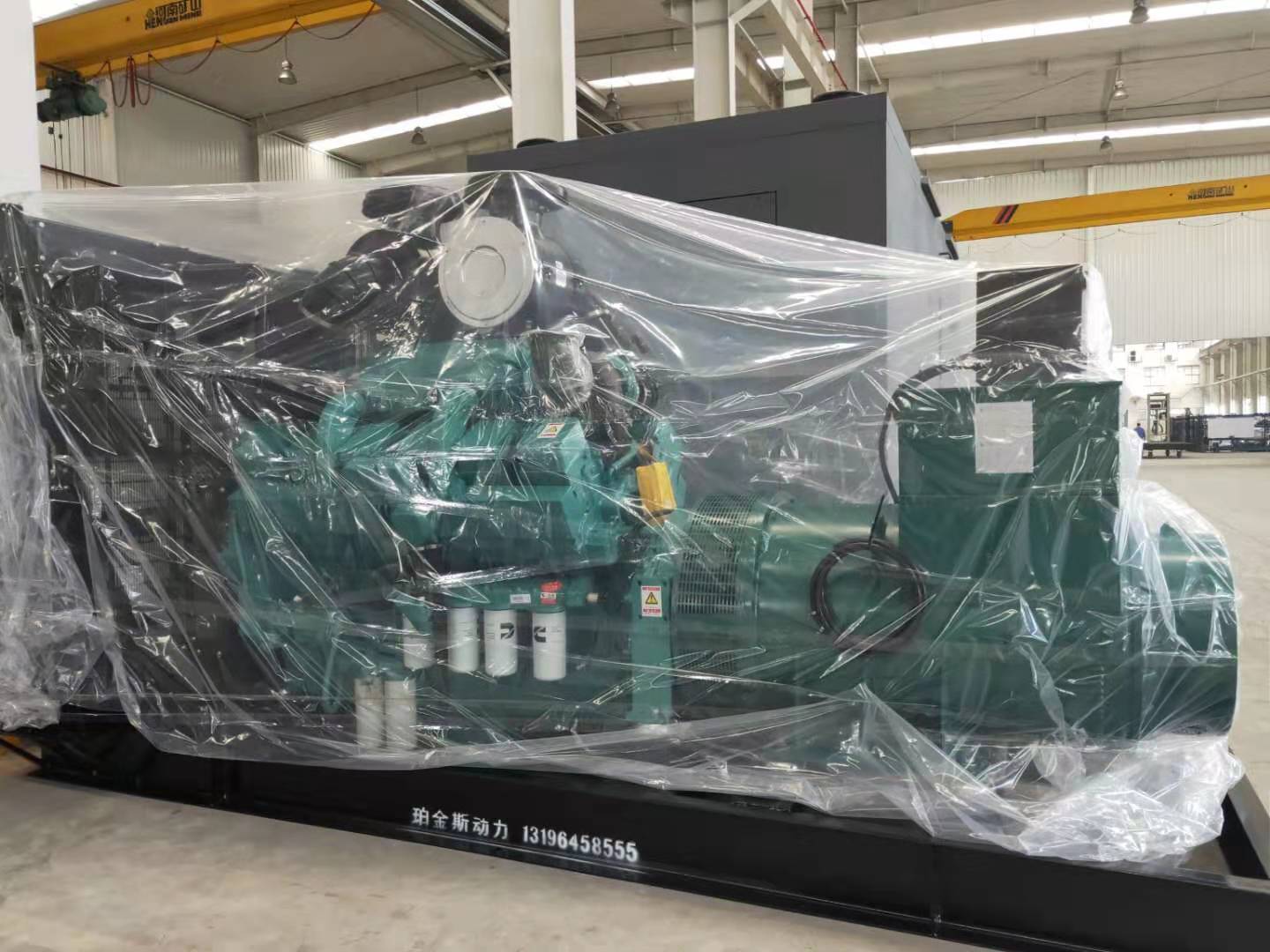 800千瓦重慶康明斯客戶來廠驗(yàn)貨成功，安排發(fā)貨