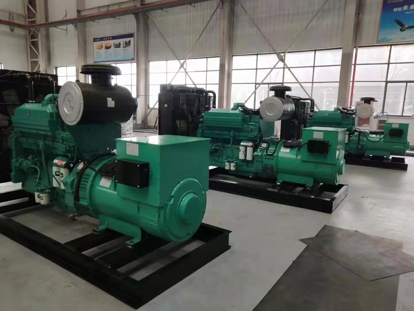 4臺400千瓦康明斯柴油發電機組，并機操作，裝箱發往尼日利亞！