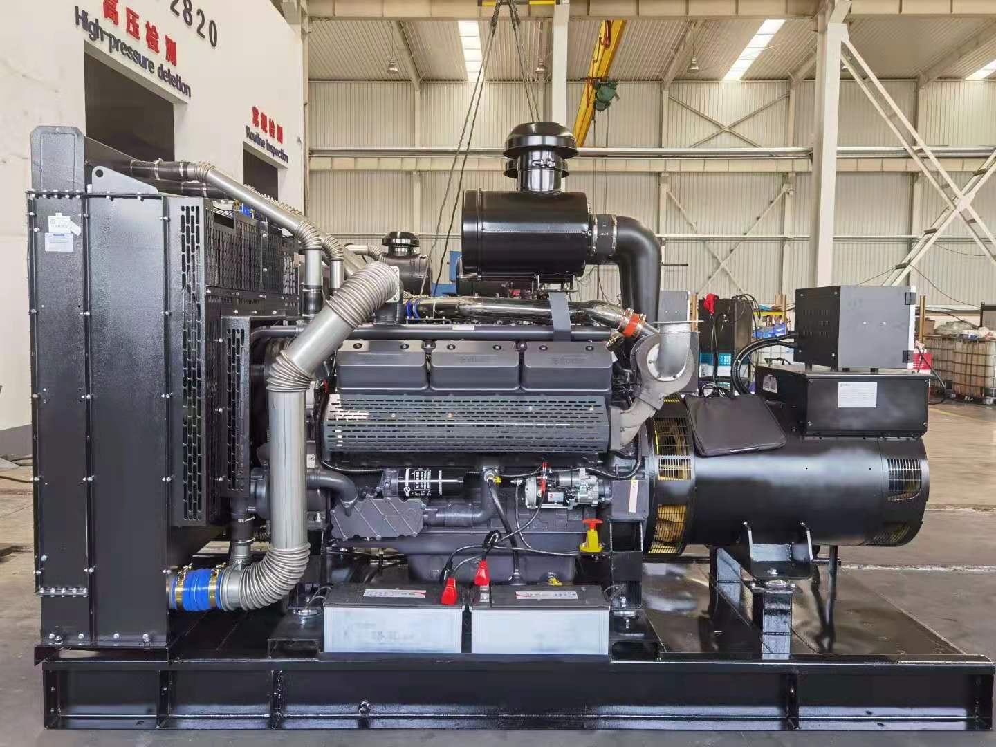 上柴股份系列發電機組，550KW底座油箱款準備發貨